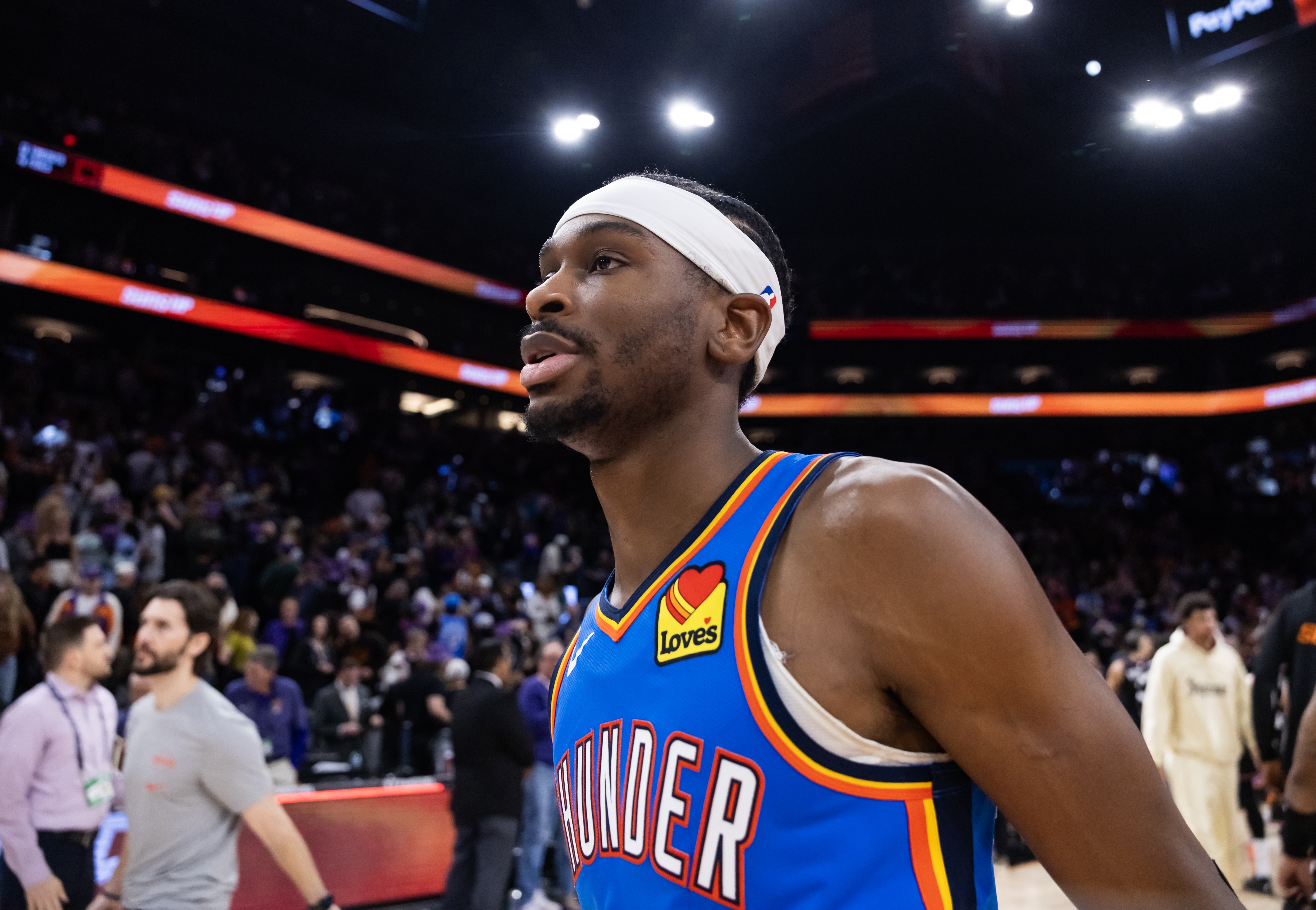 开云APP下载-SGA谈压迫式快攻打法：马刺是防守强队 必须打快才能创造出空间