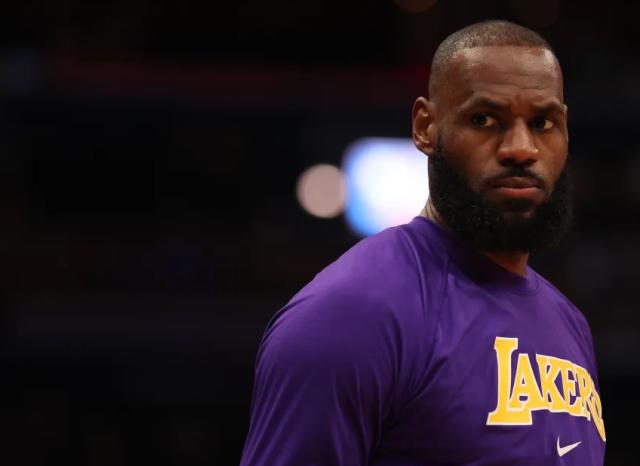 开云app-佩林卡希望詹皇在湖人退役 哈姆计划让浓眉多进攻